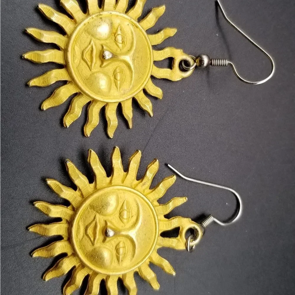 Seasons of summer ray earrings. E0115